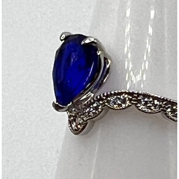 Ring Bomb Party Ring, NWOT, size 7, blue stone silver color band - Picture 6 of 6